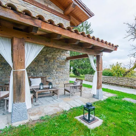 Egur Etxe I Caserio Vasco I Jardin I Porche I Bbq I Chimenea